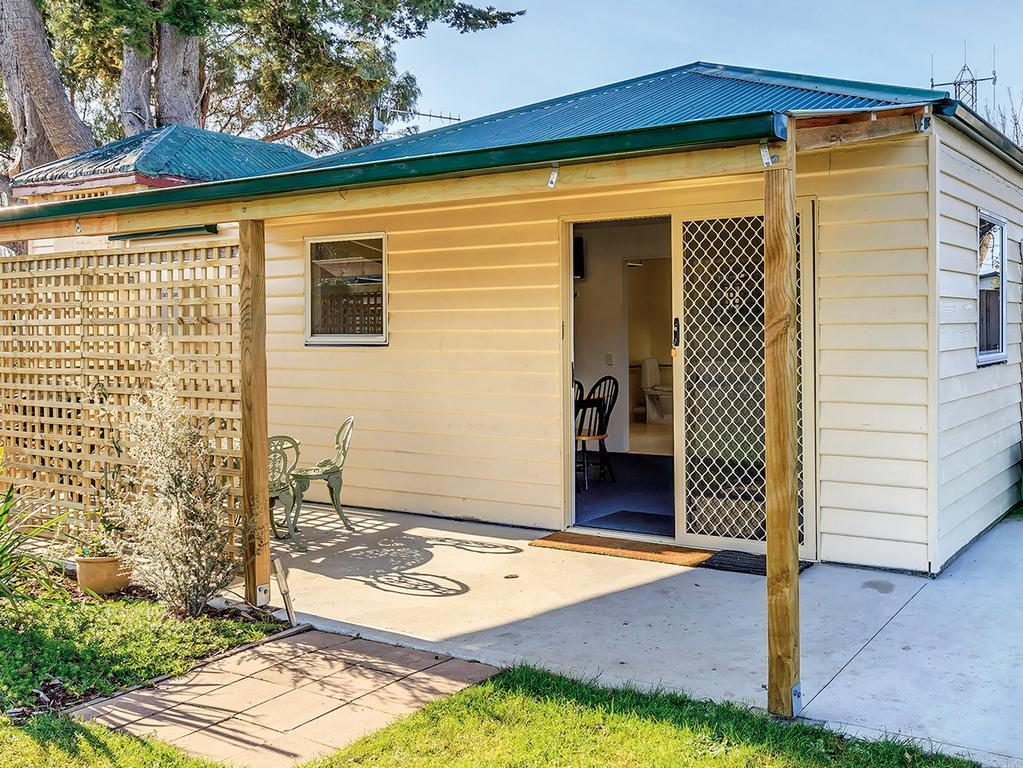 Triabunna Cabin & Caravan Park الغرفة الصورة